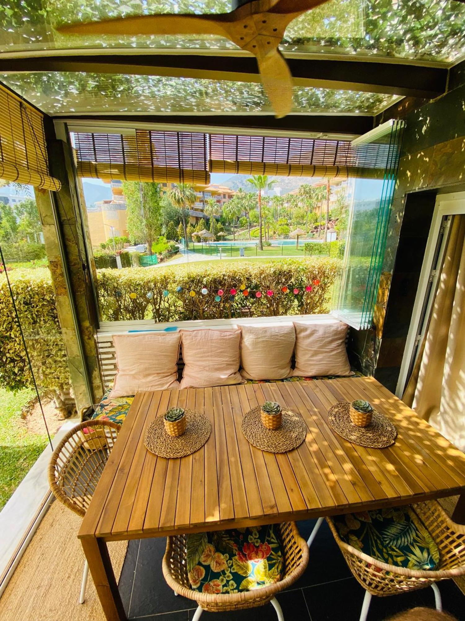 Reserva Del Higueron Boutique Apartments Фуeнхирола Екстериор снимка